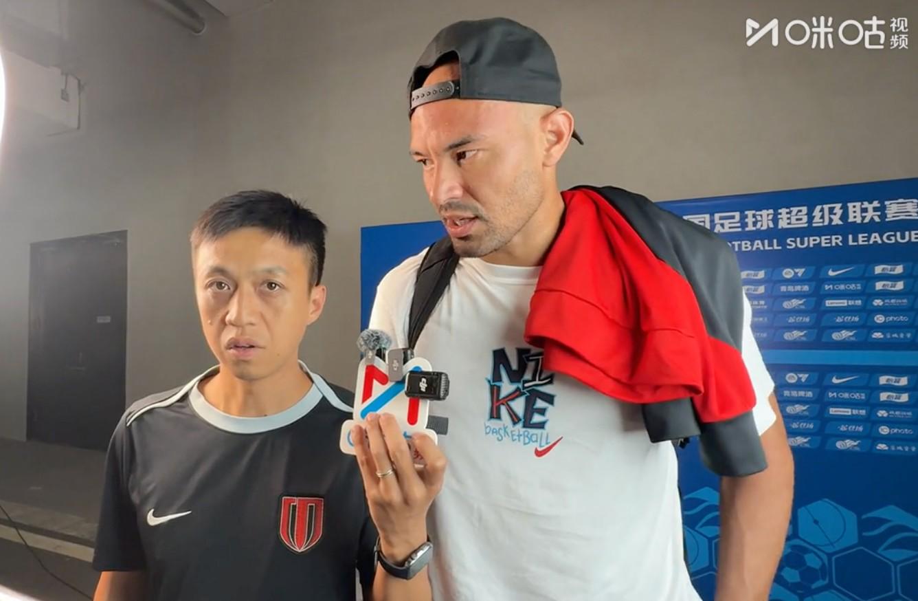 Góc Nhìn Go88: Felipe: Không tiếc vì vòng sau không ra sân, mong đội khóa chức vô địch ngay vòng tớ